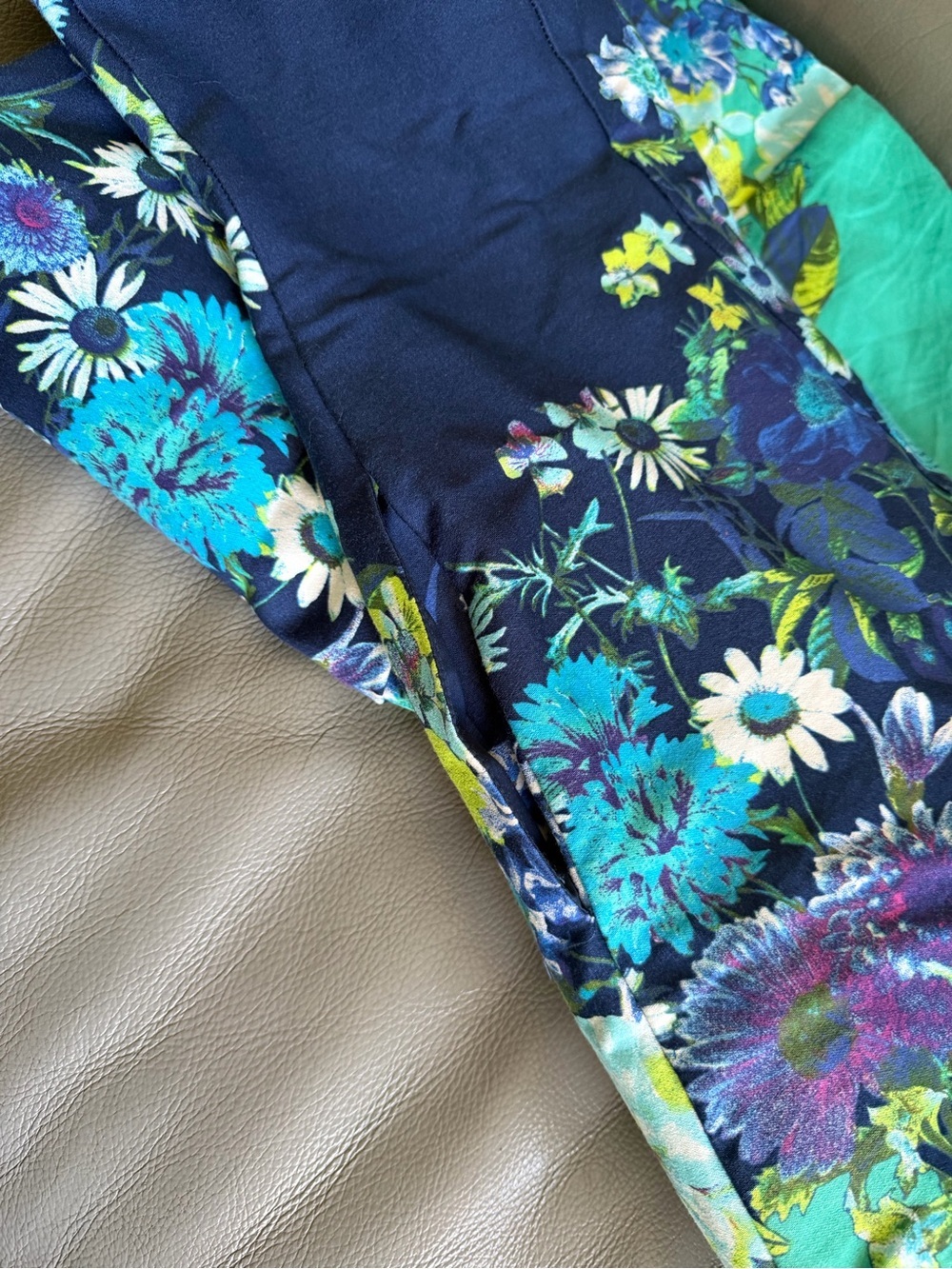 Laura | Navy to Teal Floral Fit-and-Flare Dress Size 12 - Picture 12 of 16